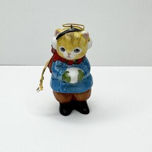 1989 Schmid Kitty Cucumber Christmas Ornament The Snowball Fight Series Kitten